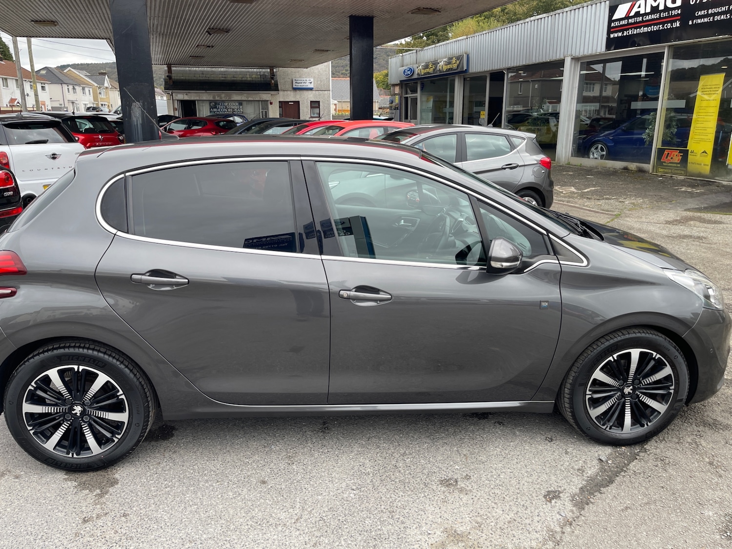 Used Peugeot 208 2019 for sale - 76232612: Photo 8