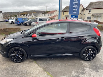 Used Ford Fiesta 2014 for sale - 76505170: Photo