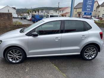 Used Volkswagen Polo 2016 for sale - 75514332: Photo