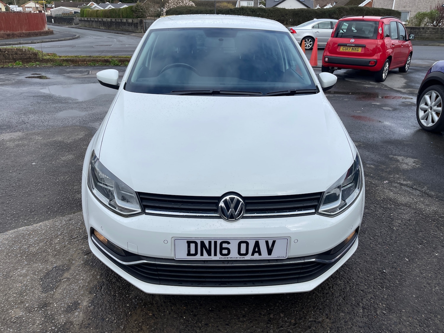 Used Volkswagen Polo 2016 for sale - 77901338: Photo 2