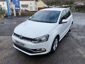 Used Volkswagen Polo 2016 for sale - 77901338: Photo