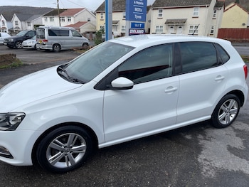 Used Volkswagen Polo 2016 for sale - 77901338: Photo