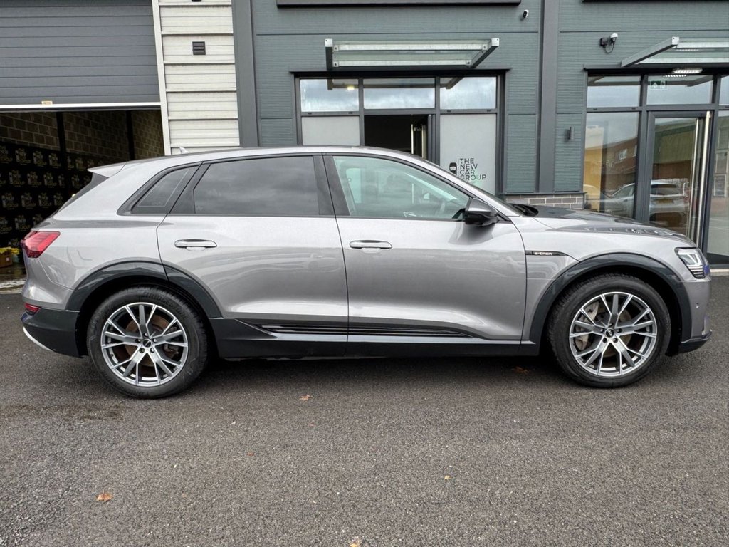 Used Audi e-tron 2021 for sale - 76558591: Photo 10