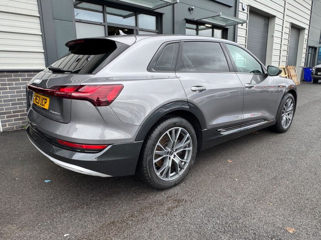 Used Audi e-tron 2021 for sale - 76558591: Photo 2