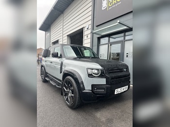 Used Land Rover Defender 2023 for sale - 76073731: Photo