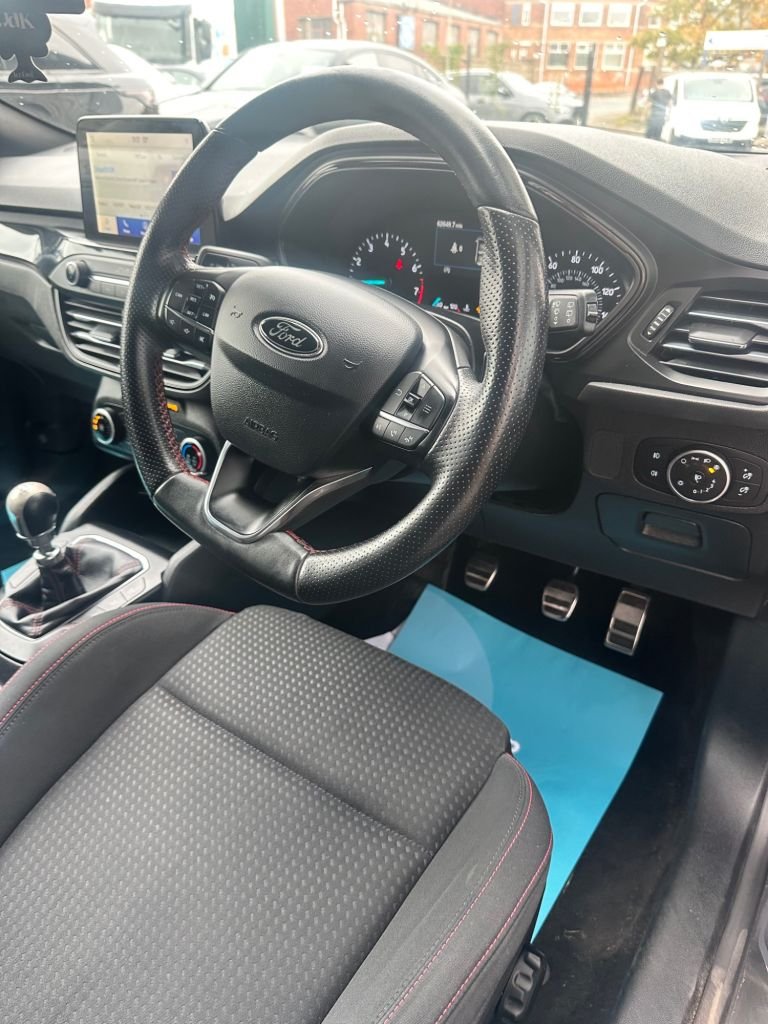 Used Ford Focus 2019 for sale - 76210113: Photo 11