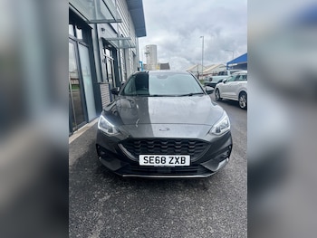 Used Ford Focus 2019 for sale - 76210113: Photo