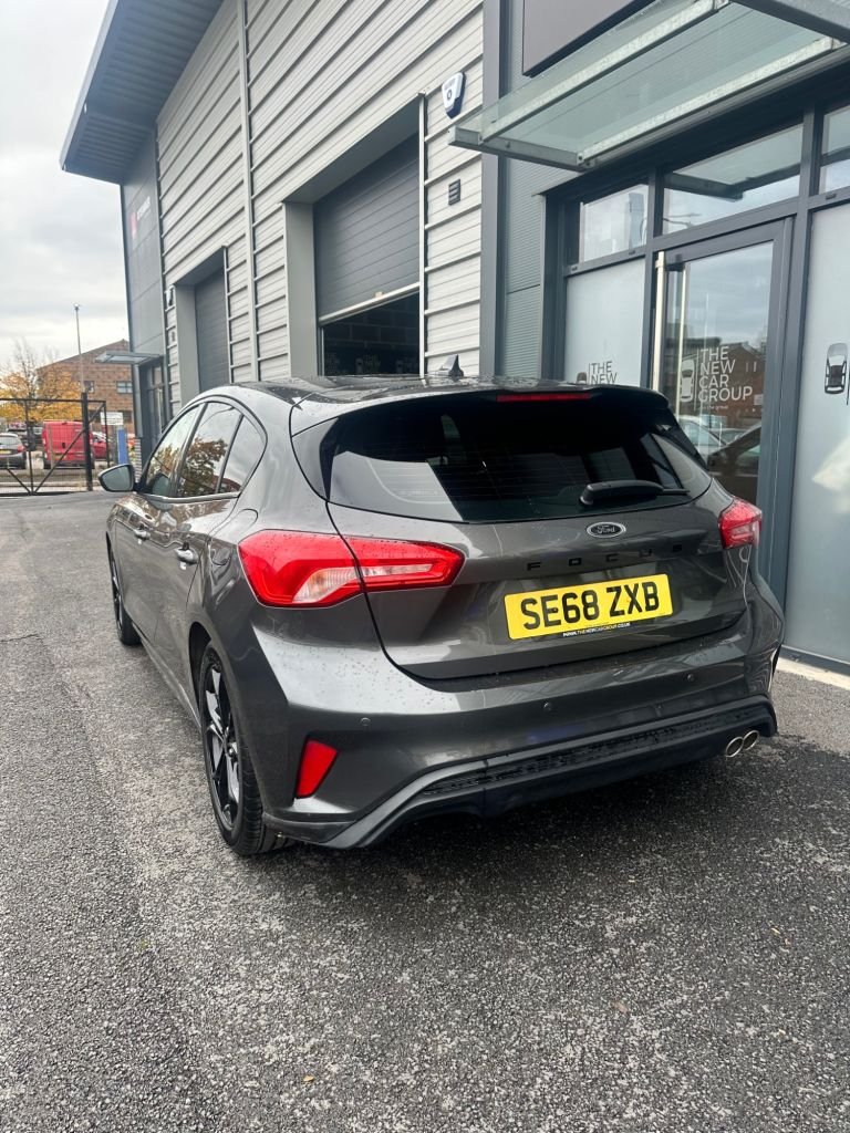 Used Ford Focus 2019 for sale - 76210113: Photo 4