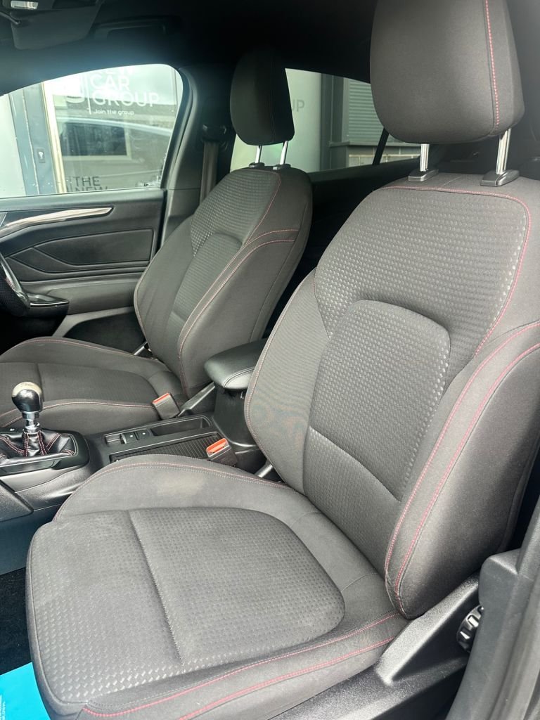 Used Ford Focus 2019 for sale - 76210113: Photo 9