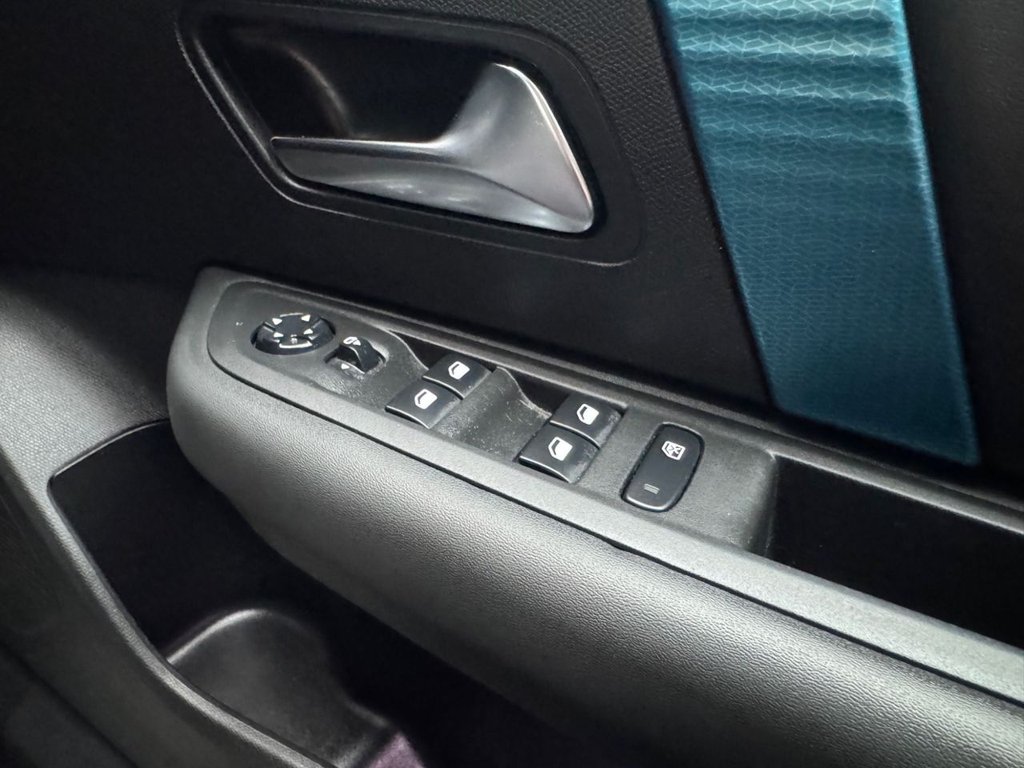 Used Citroen C4 2021 for sale - 76546787: Photo 15