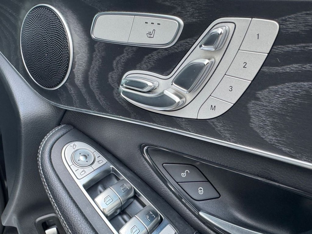 Used Mercedes-Benz GLC 2018 for sale - 76481963: Photo 31