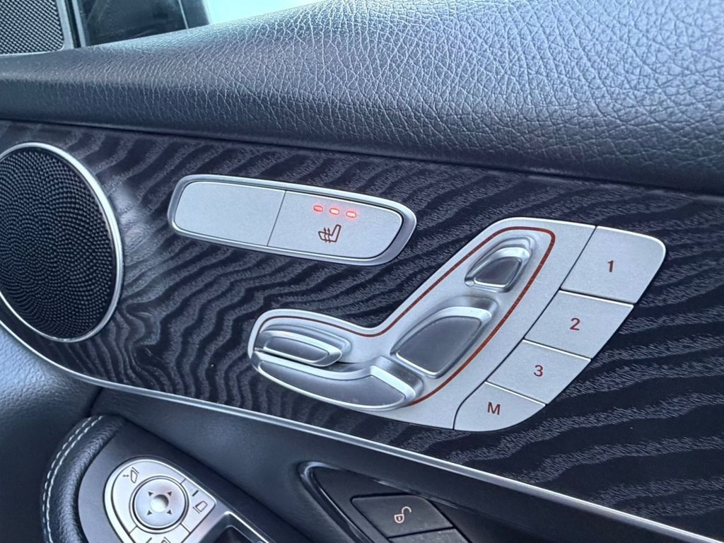 Used Mercedes-Benz GLC 2019 for sale - 77422728: Photo 29