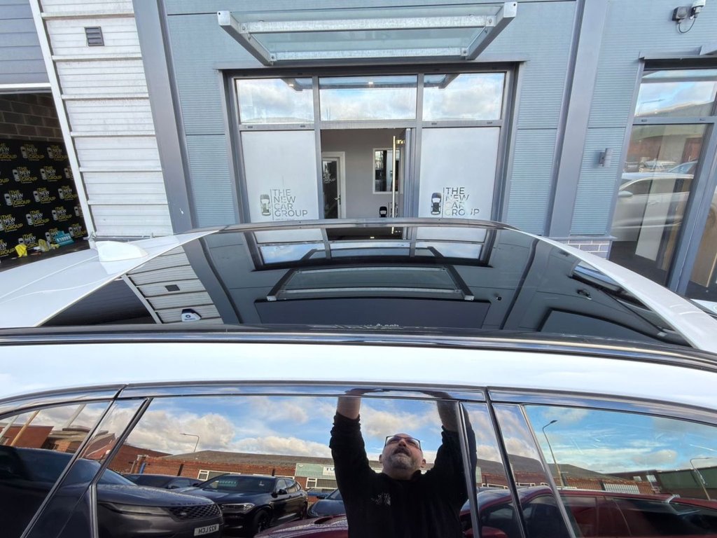 Used Jaguar F-Pace 2018 for sale - 77734266: Photo 14