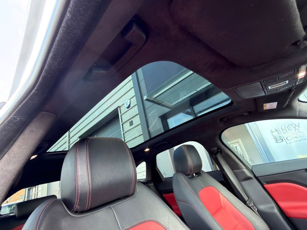 Used Jaguar F-Pace 2018 for sale - 77734266: Photo 21