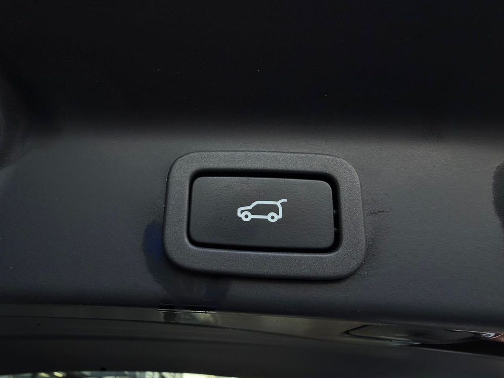 Used Jaguar F-Pace 2018 for sale - 77734266: Photo 26