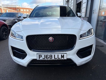 Used Jaguar F-Pace 2018 for sale - 77734266: Photo