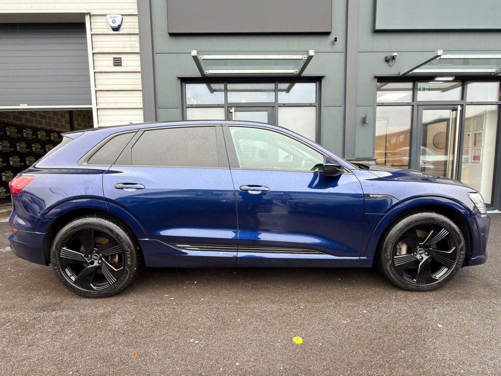 Used Audi e-tron 2022 for sale - 77520621: Photo 10