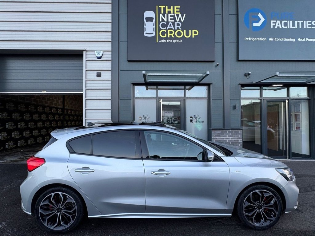 Used Ford Focus 2021 for sale - 76950272: Photo 10