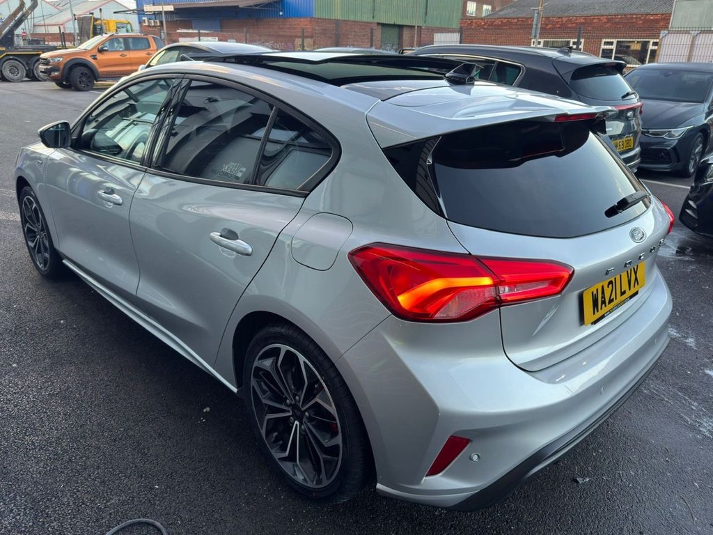 Used Ford Focus 2021 for sale - 76950272: Photo 7