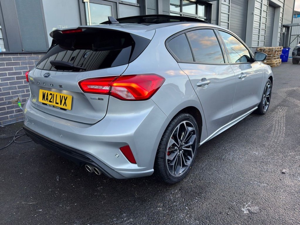 Used Ford Focus 2021 for sale - 76950272: Photo 8