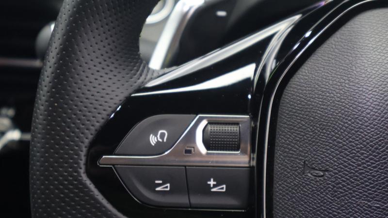 Used Peugeot 2008 2023 for sale - 77354353: Photo 14