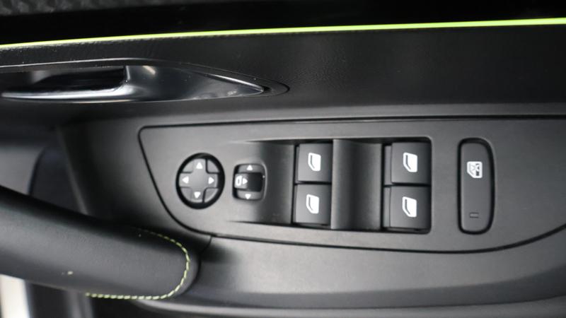 Used Peugeot 2008 2023 for sale - 77354353: Photo 32