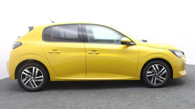 Used Peugeot 208 2021 for sale - 77116840: Photo 2