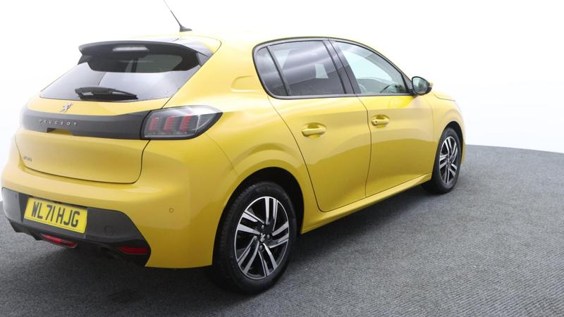 Used Peugeot 208 2021 for sale - 77116840: Photo 3