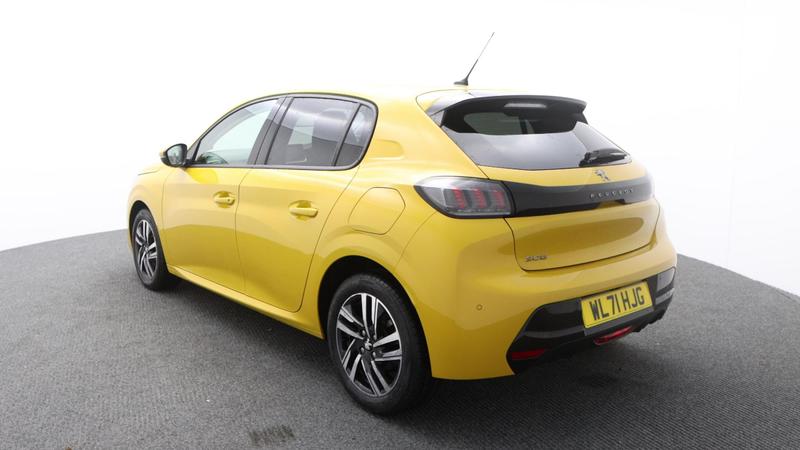Used Peugeot 208 2021 for sale - 77116840: Photo 5