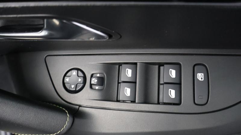 Used Peugeot 2008 2022 for sale - 77582133: Photo 31