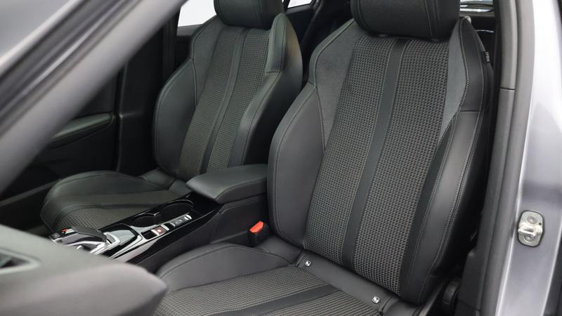 Used Peugeot 2008 2022 for sale - 77582133: Photo 9