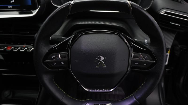 Used Peugeot 2008 2023 for sale - 77117008: Photo 13