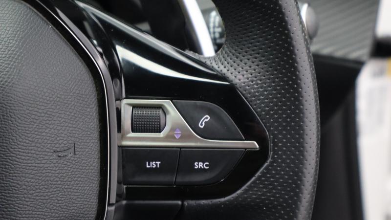 Used Peugeot 2008 2022 for sale - 78162130: Photo 15