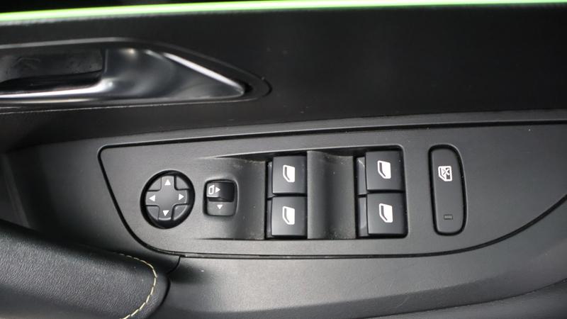 Used Peugeot 2008 2022 for sale - 78162130: Photo 31