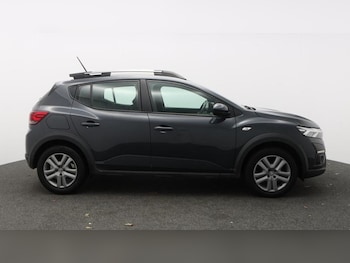 Used Dacia Sandero Stepway 2022 for sale - 78153104: Photo