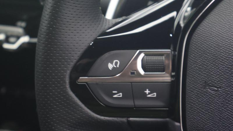 Used Peugeot 2008 2023 for sale - 78048957: Photo 14