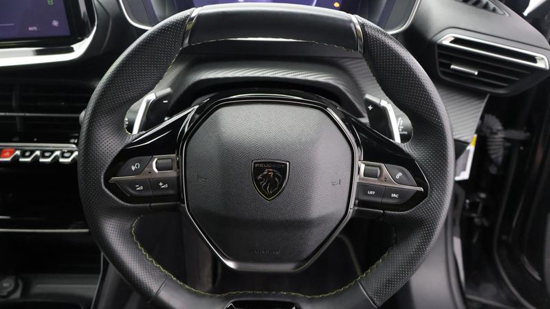 Used Peugeot 2008 2023 for sale - 77532640: Photo 13