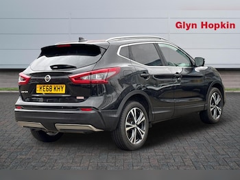 Used Nissan Qashqai 2018 for sale - 77965117: Photo