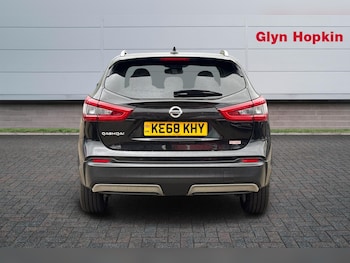 Used Nissan Qashqai 2018 for sale - 77965117: Photo