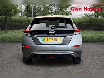 Used Nissan Leaf 2022 for sale - 77198140: Photo