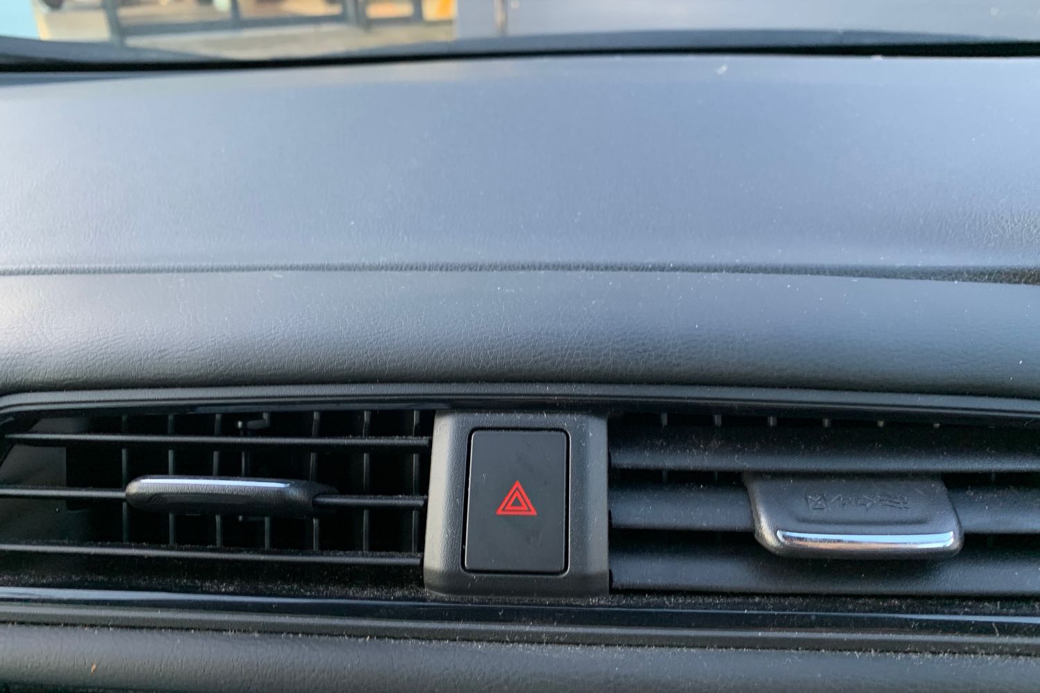 Used Nissan Leaf 2022 for sale - 76302368: Photo 34