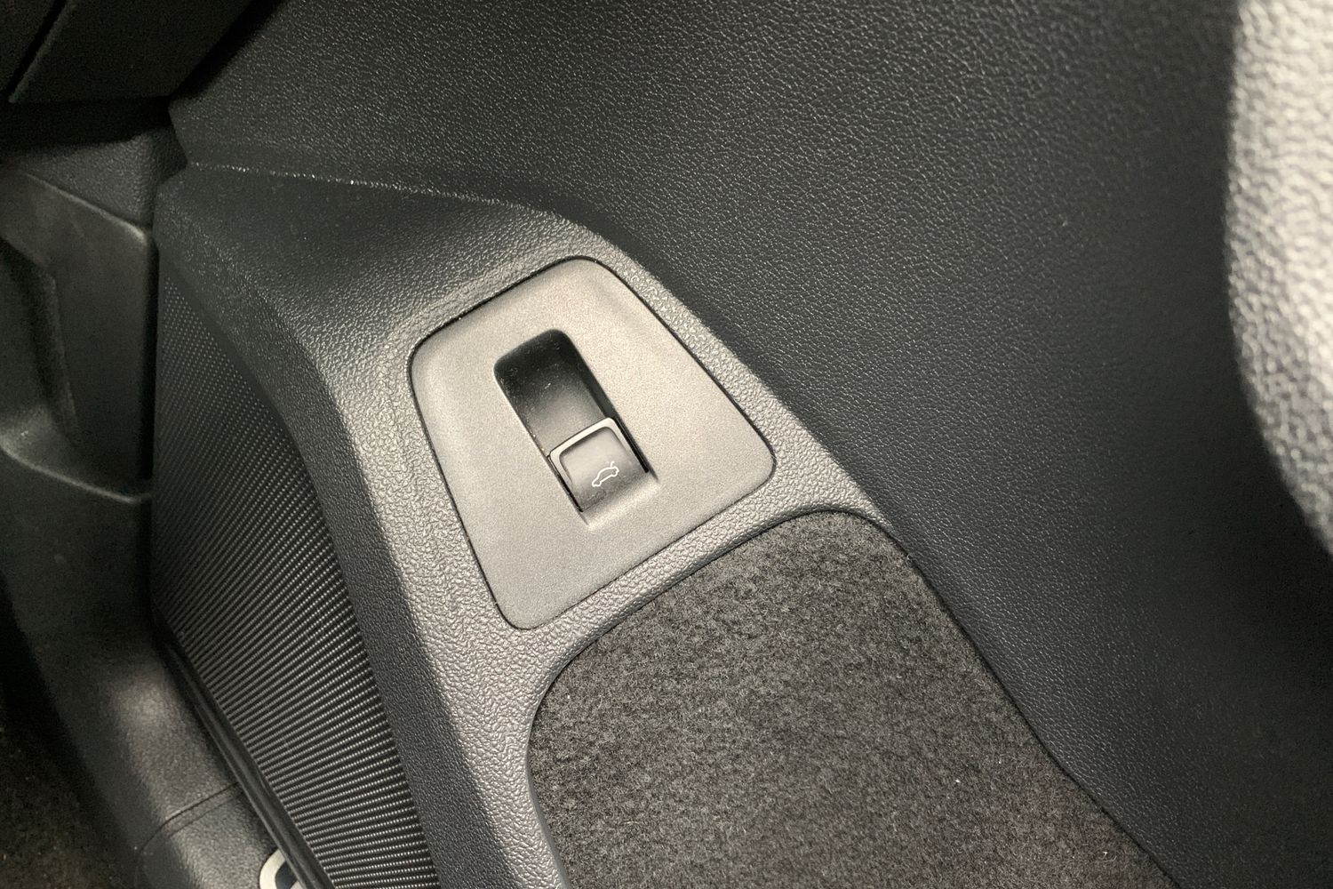 Used Volkswagen Tiguan 2020 for sale - 77499592: Photo 31