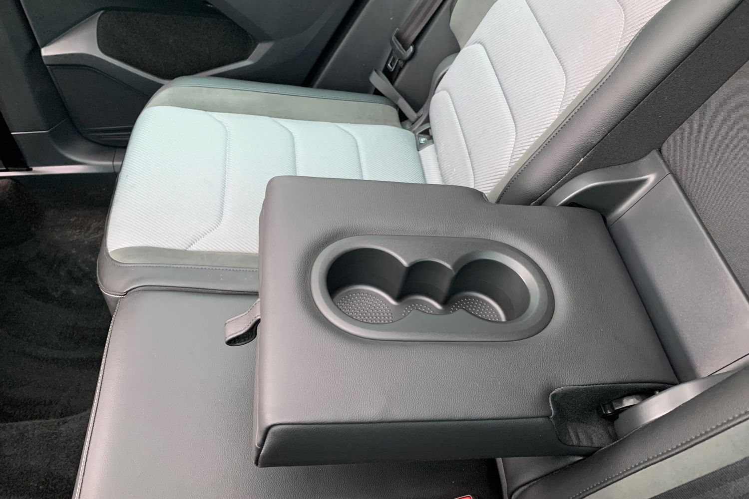 Used Volkswagen Tiguan 2020 for sale - 77499592: Photo 37