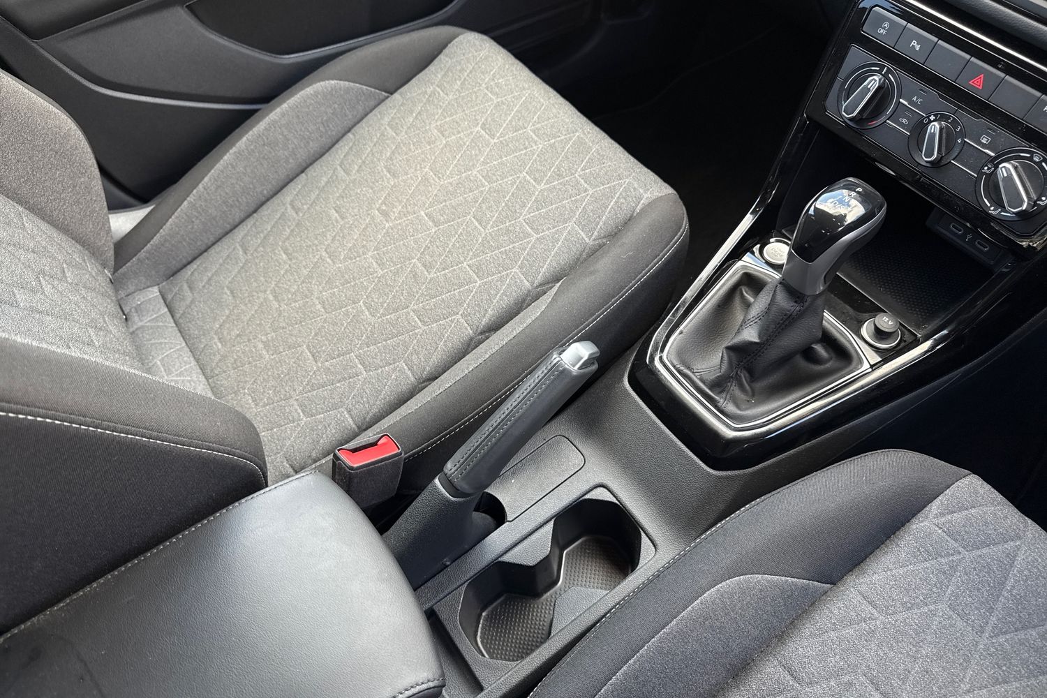 Used Volkswagen T-Cross 2024 for sale - 77685633: Photo 14