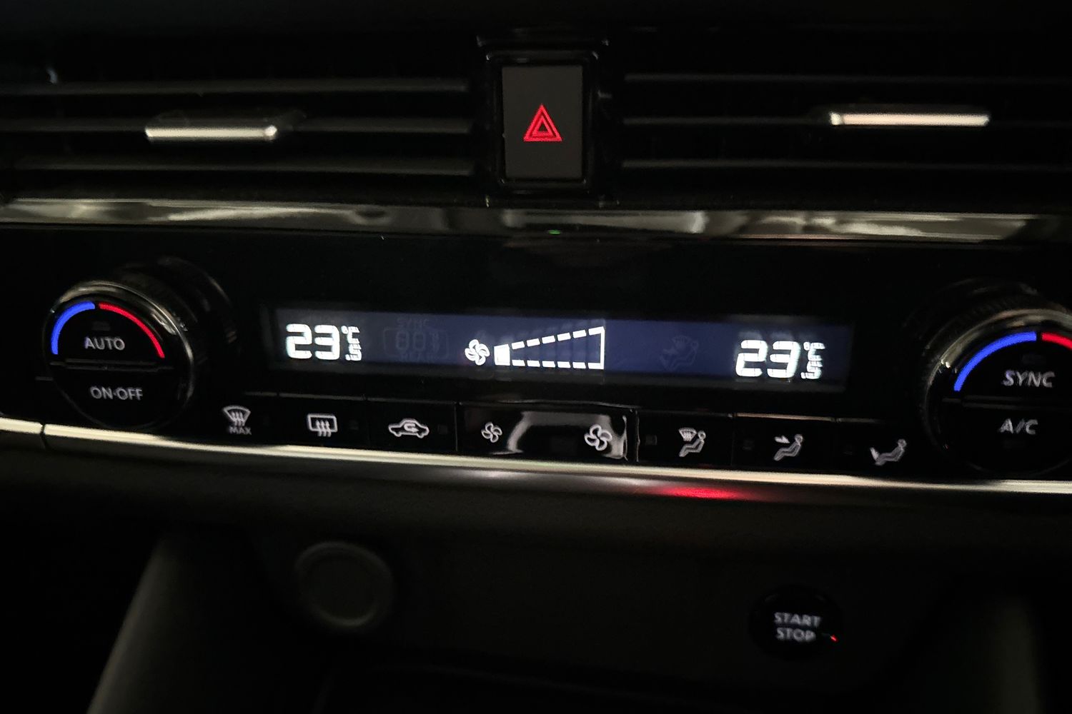 Used Nissan Qashqai 2023 for sale - 77218733: Photo 15