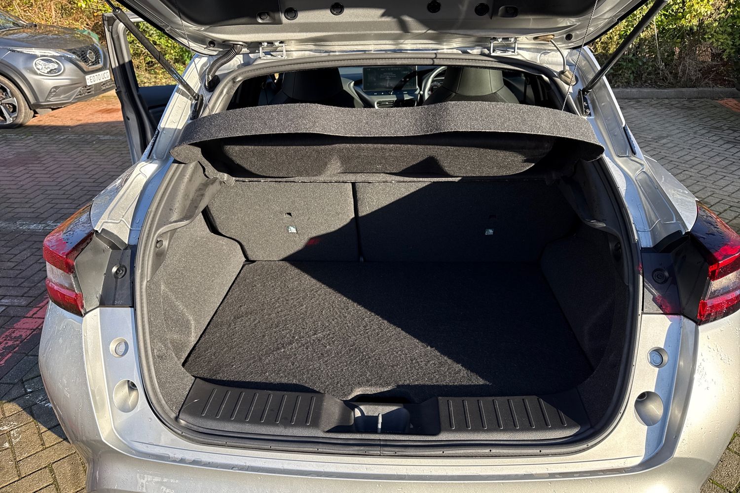 Used Nissan Juke 2024 for sale - 76915017: Photo 24