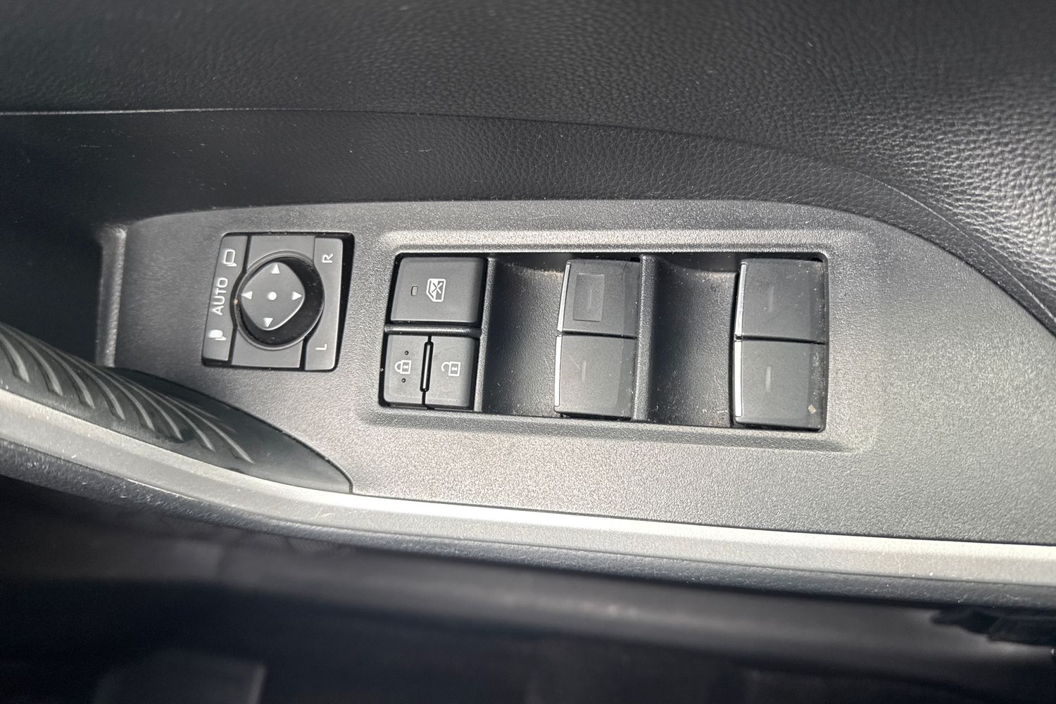 Used Toyota RAV4 2022 for sale - 77492672: Photo 16