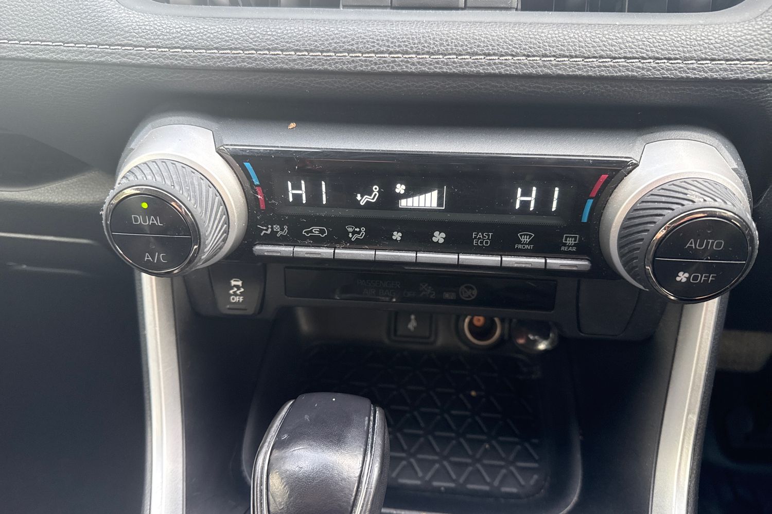 Used Toyota RAV4 2022 for sale - 77492672: Photo 29