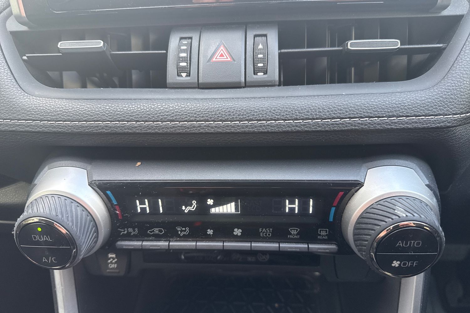 Used Toyota RAV4 2022 for sale - 77492672: Photo 35