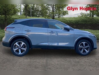 Used Nissan Qashqai 2023 for sale - 76780302: Photo
